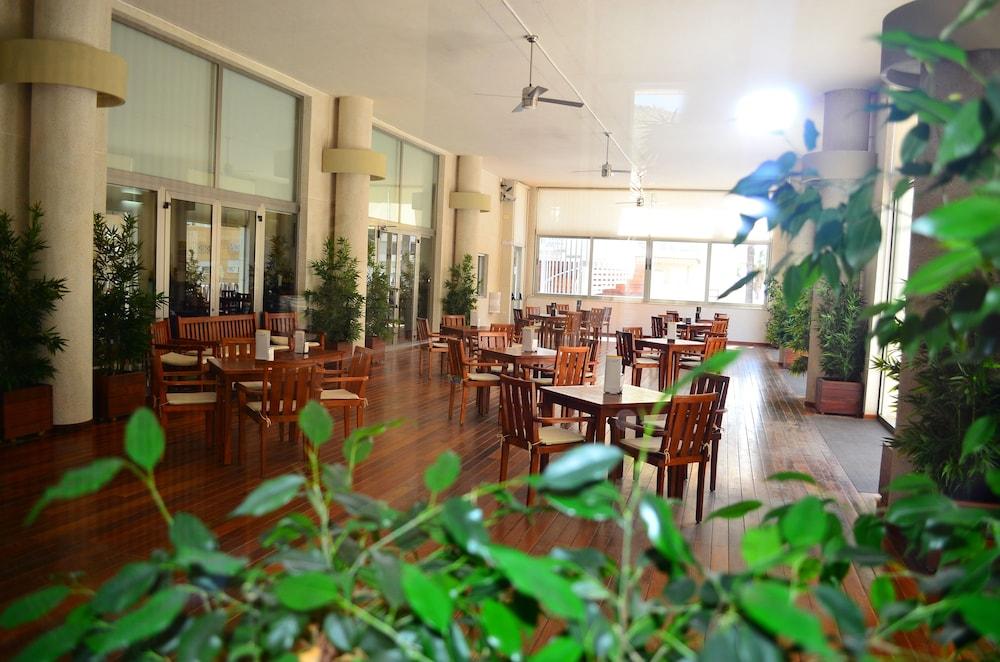 桑塔马塔酒店（Santamarta Hotel Cullera）